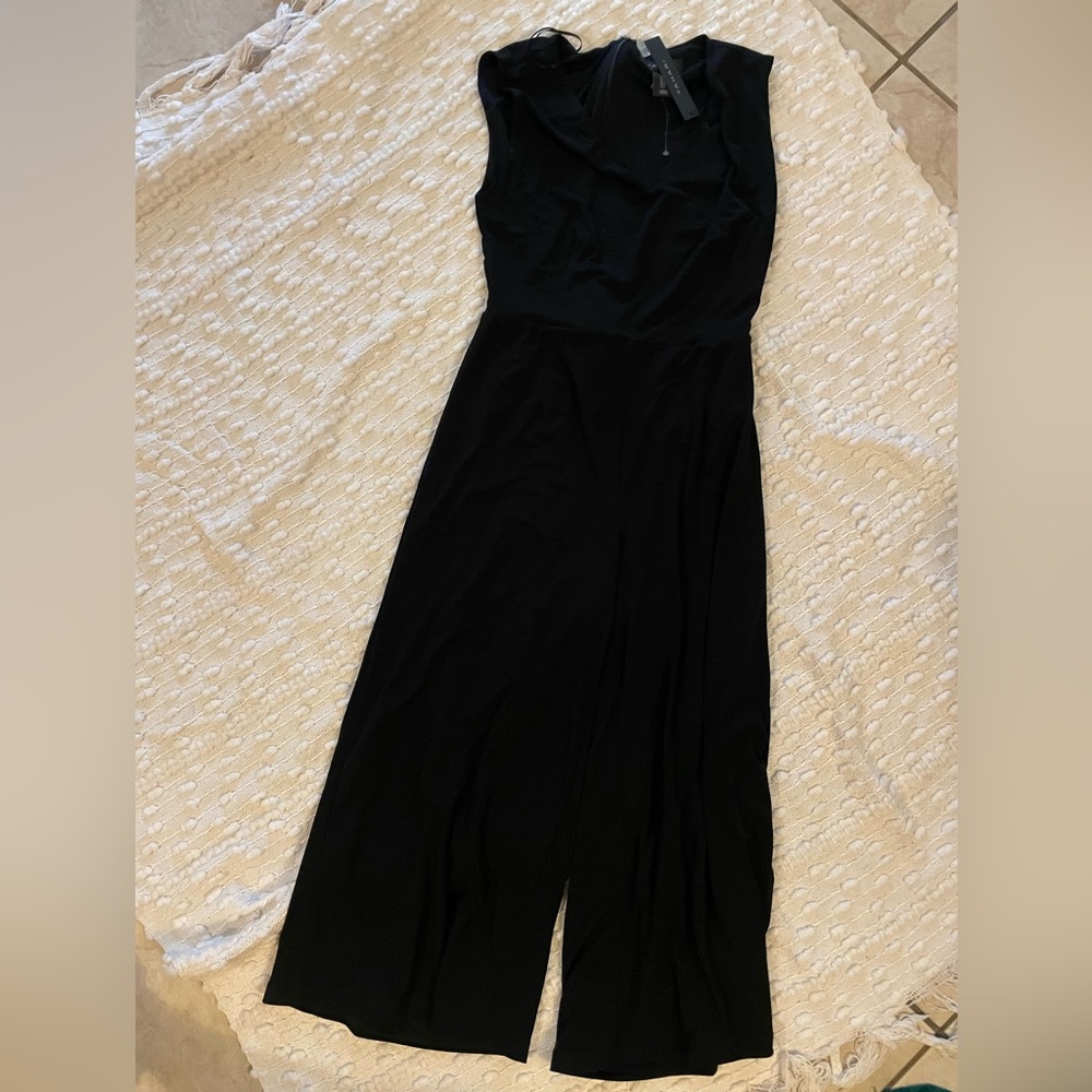 TAHARI Elegant Black Jumpsuit